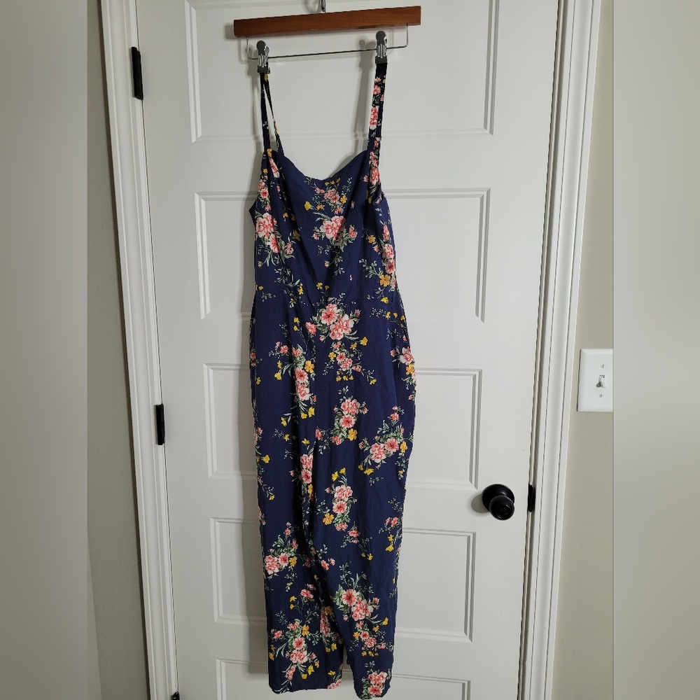 Old Navy Floral Jumpsuit with Spaghetti Straps Medium